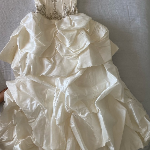 Christian Michele White Ball Gown - Picture 4 of 7